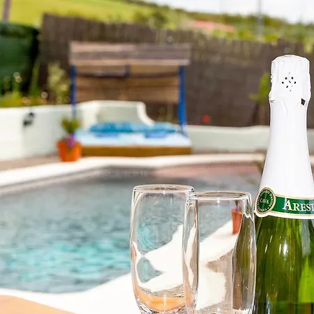 Dos Alamos B&B 알로라